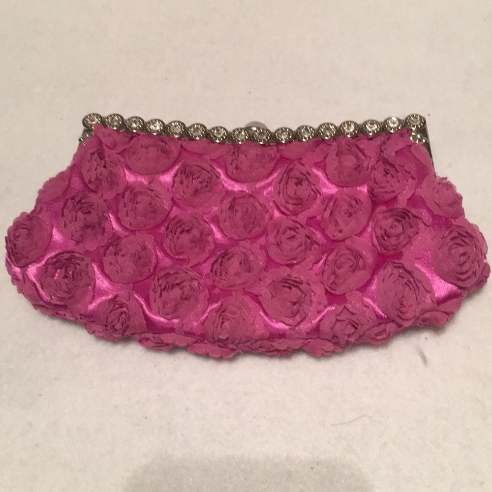 JNB Metal evening Purse 👛 With a removable Chain